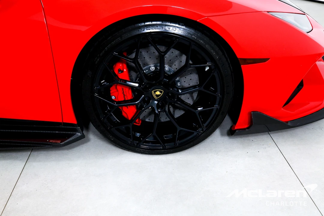 2020 Lamborghini Huracan LP640-4 EVO - Image 27 of 31