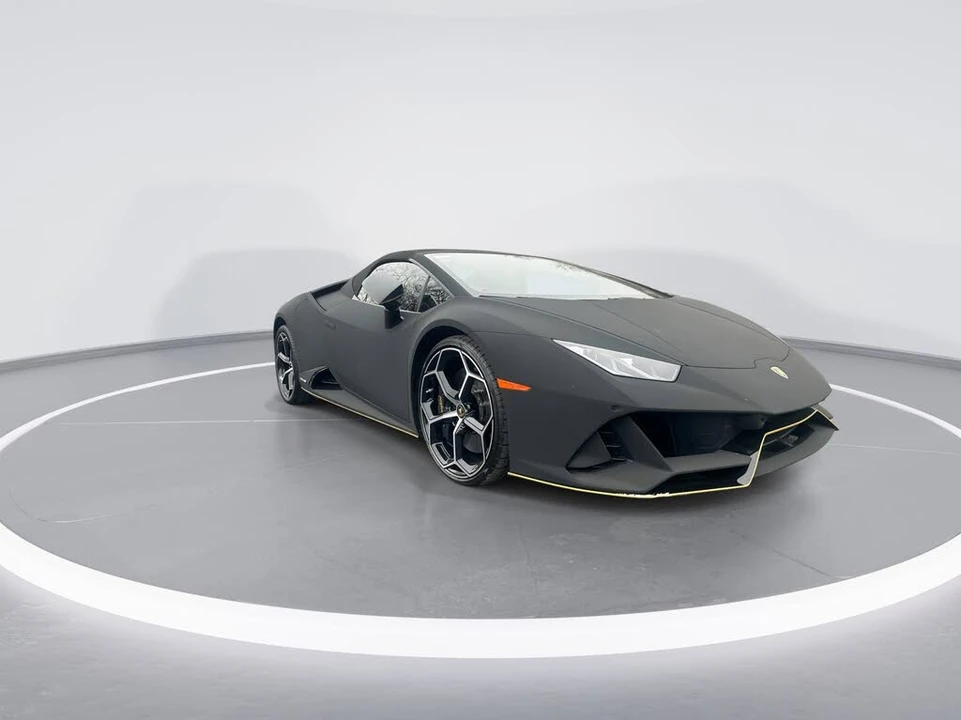 2020 Lamborghini Huracan LP640-4 EVO - Image 2 of 31
