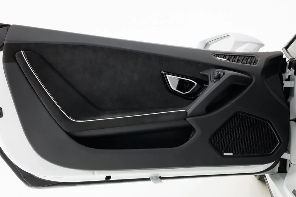 2020 Lamborghini Huracan LP640-4 EVO - Image 15 of 20