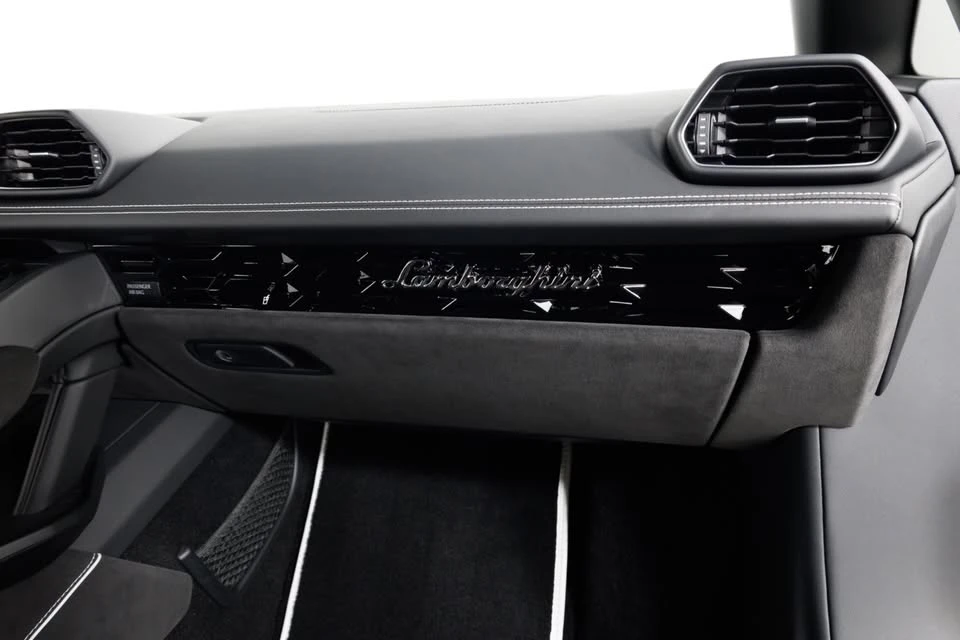2020 Lamborghini Huracan LP640-4 EVO - Image 17 of 20