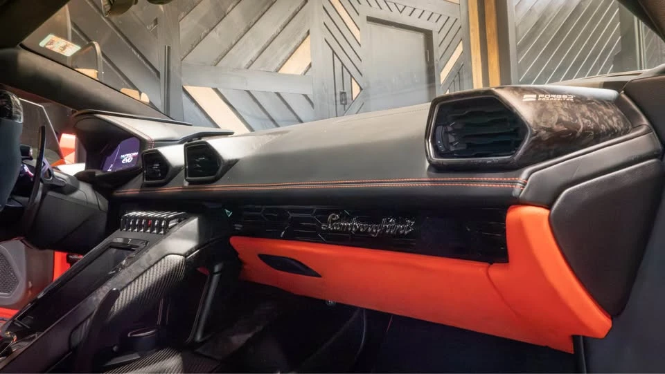 2020 Lamborghini Huracan - Image 17 of 20