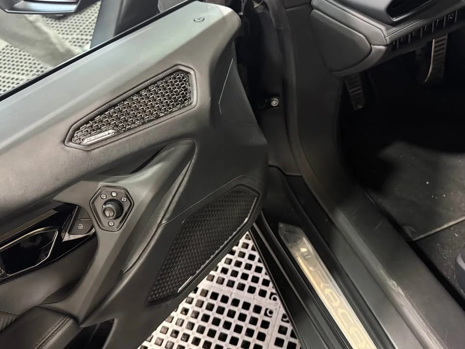 2020 Lamborghini Huracan - Image 8 of 9