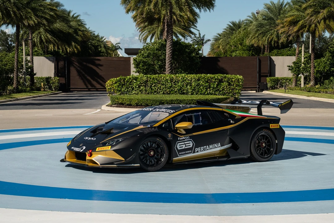 2020 Lamborghini Huracan LP640-4 EVO - Image 2 of 31