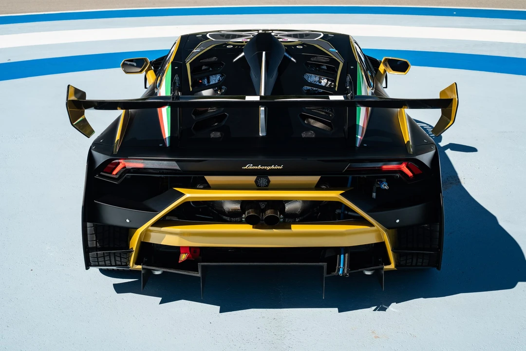 2020 Lamborghini Huracan LP640-4 EVO - Image 19 of 31