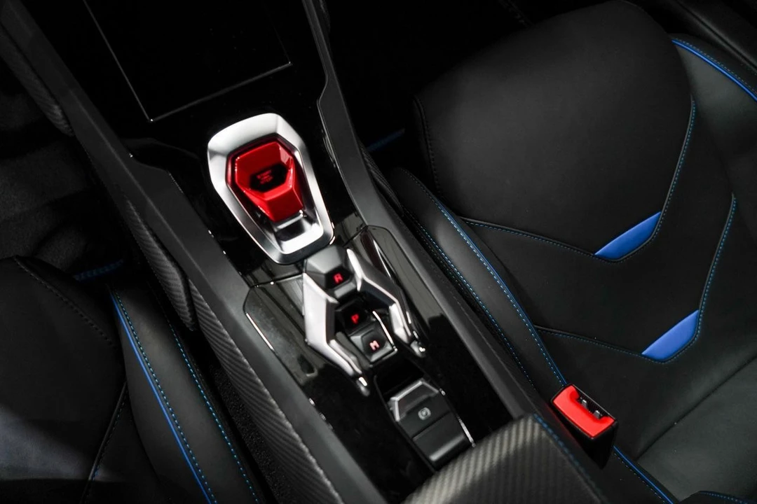2020 Lamborghini Huracan - Image 12 of 21