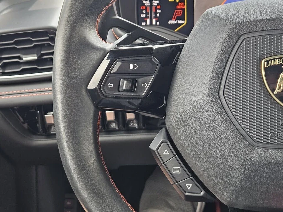 2020 Lamborghini Huracan - Image 29 of 31