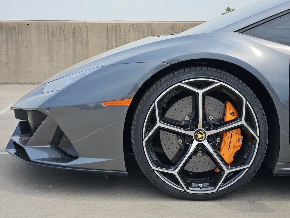 2020 Lamborghini Huracan - Image 14 of 31