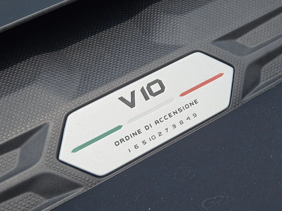2020 Lamborghini Huracan - Image 16 of 31