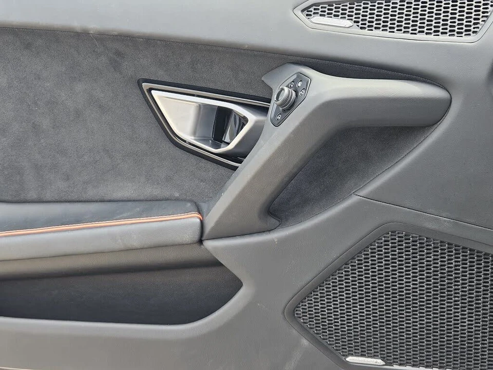 2020 Lamborghini Huracan - Image 26 of 31