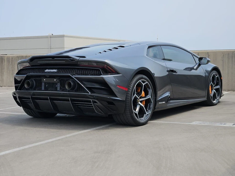 2020 Lamborghini Huracan - Image 8 of 31