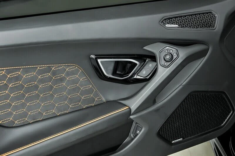 2020 Lamborghini Huracan - Image 15 of 31
