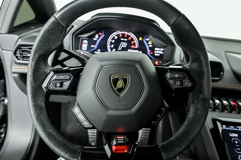 2020 Lamborghini Huracan - Image 23 of 31