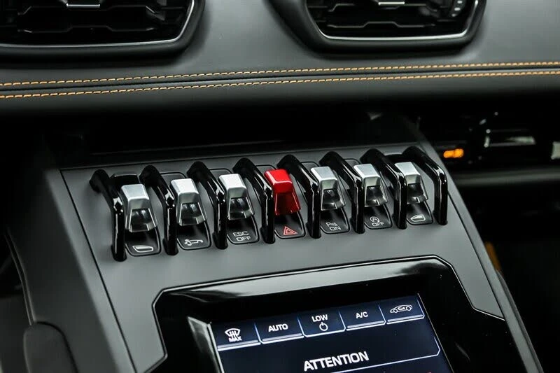 2020 Lamborghini Huracan - Image 25 of 31