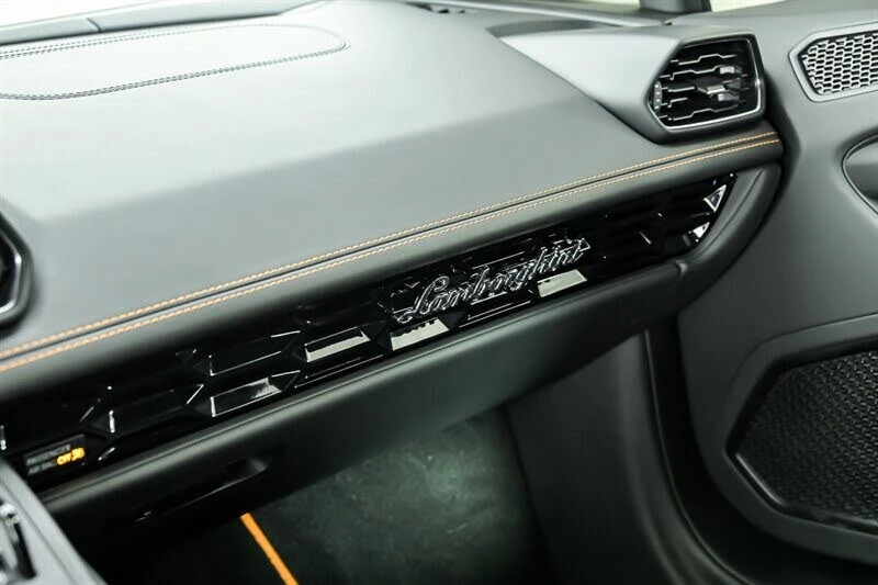 2020 Lamborghini Huracan - Image 26 of 31