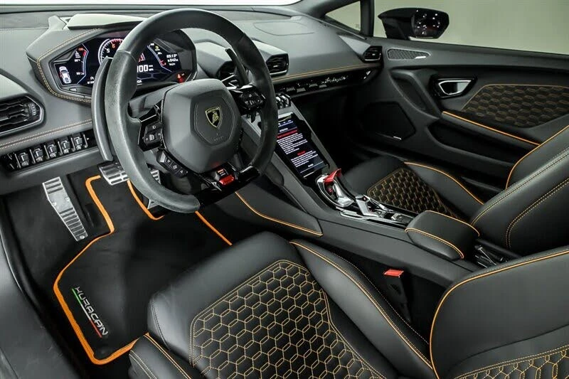 2020 Lamborghini Huracan - Image 17 of 31