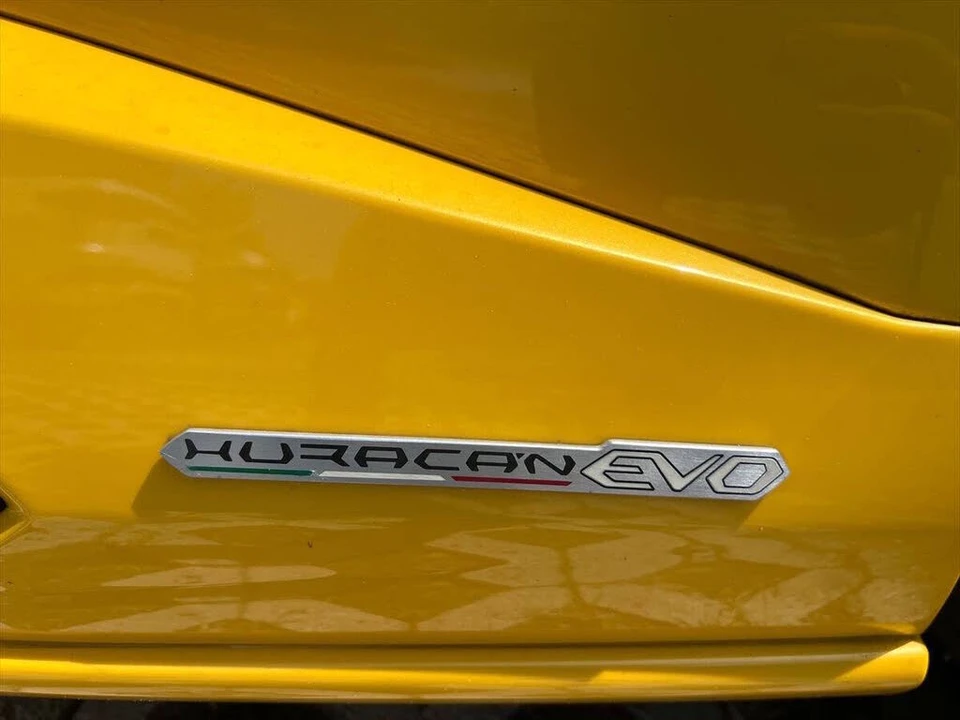 2020 Lamborghini Huracan - Image 16 of 27