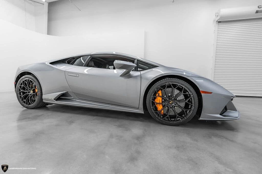 2020 Lamborghini Huracan - Image 5 of 31