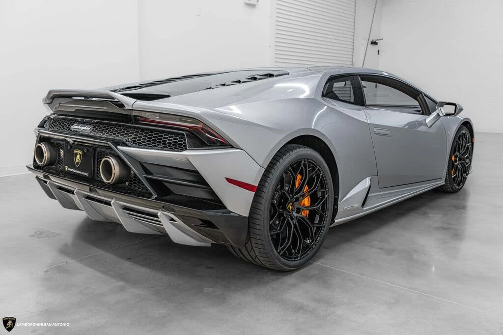 2020 Lamborghini Huracan - Image 17 of 31