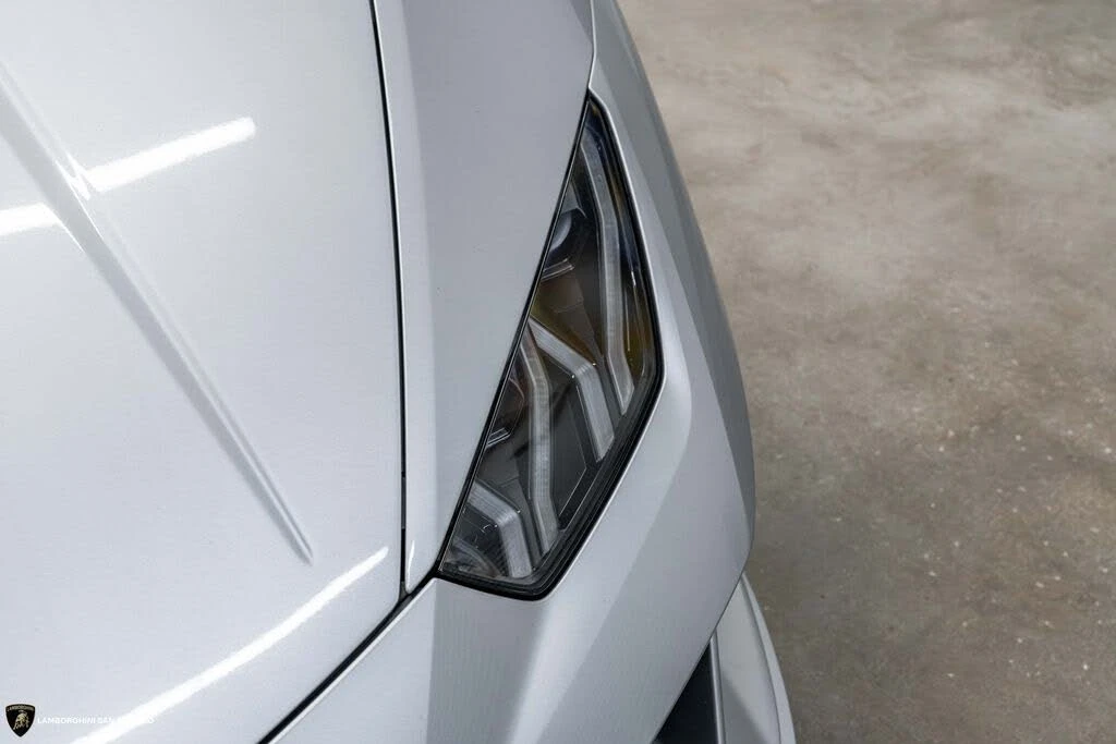 2020 Lamborghini Huracan - Image 24 of 31