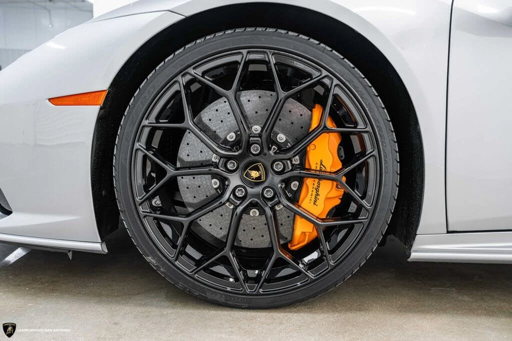 2020 Lamborghini Huracan - Image 6 of 31