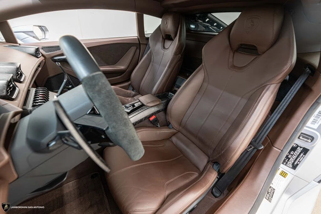 2020 Lamborghini Huracan - Image 27 of 31