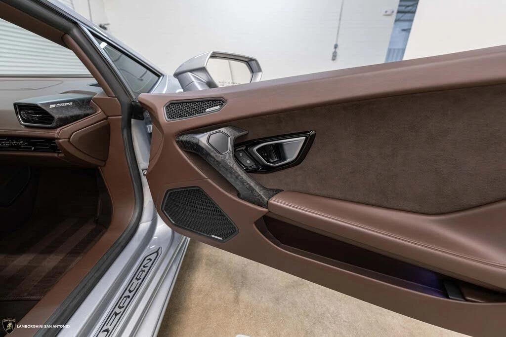 2020 Lamborghini Huracan - Image 31 of 31