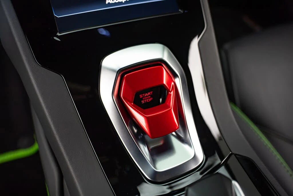 2020 Lamborghini Huracan - Image 16 of 23