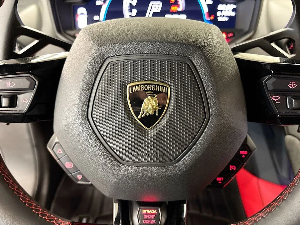 2020 Lamborghini Huracan - Image 20 of 31