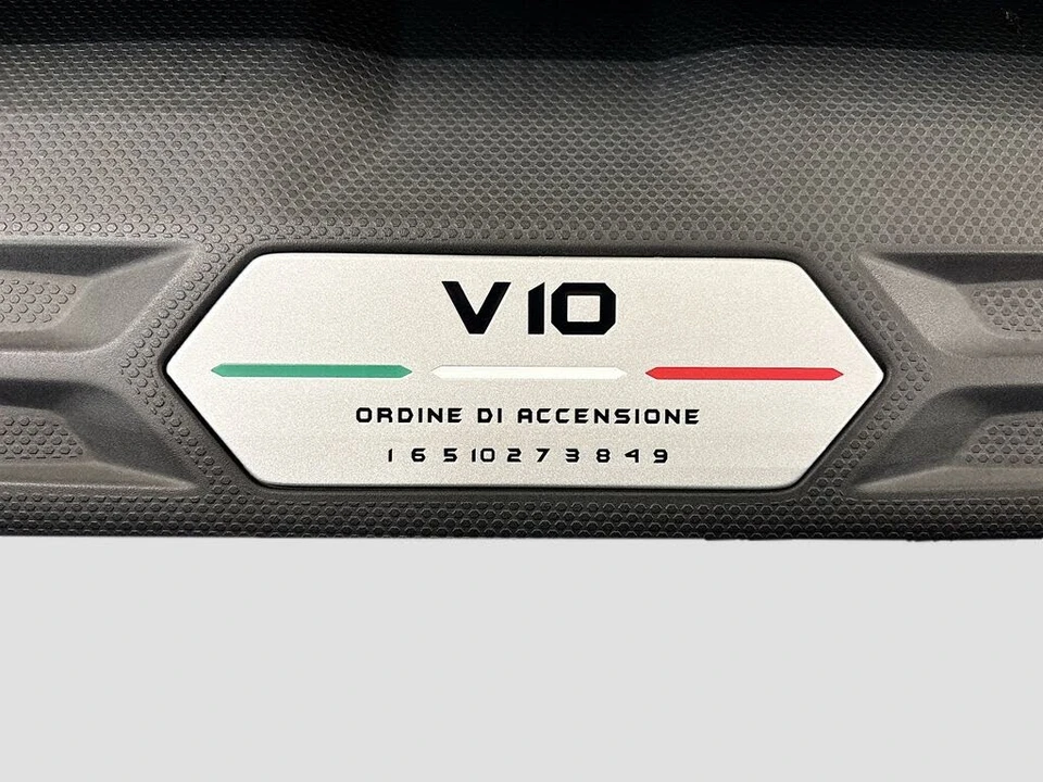 2020 Lamborghini Huracan - Image 27 of 31