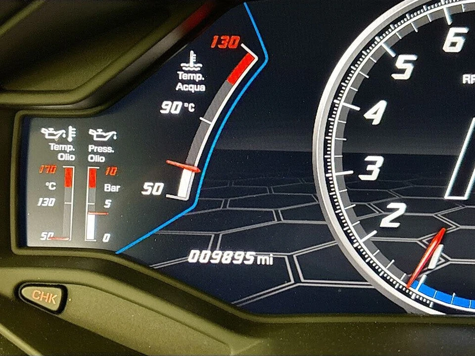 2020 Lamborghini Huracan - Image 11 of 31
