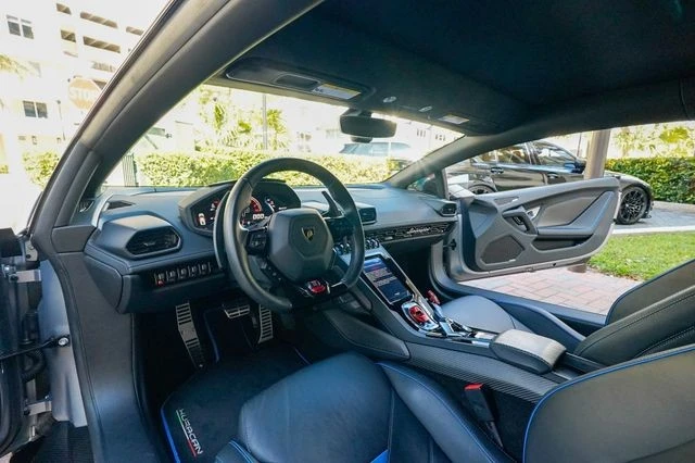 2020 Lamborghini Huracan - Image 3 of 31
