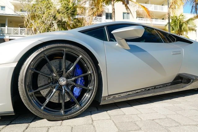 2020 Lamborghini Huracan - Image 11 of 31