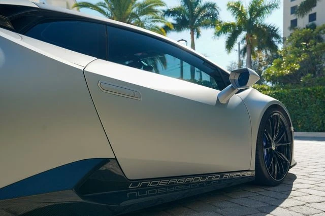 2020 Lamborghini Huracan - Image 26 of 31