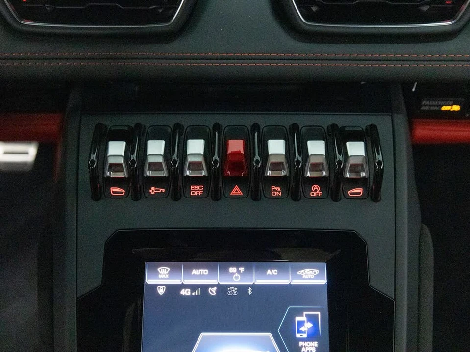 2020 Lamborghini Huracan - Image 21 of 31