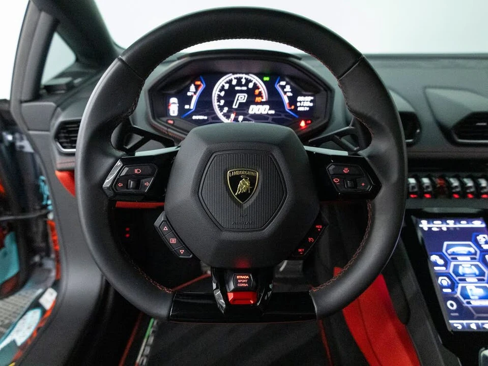 2020 Lamborghini Huracan - Image 24 of 31