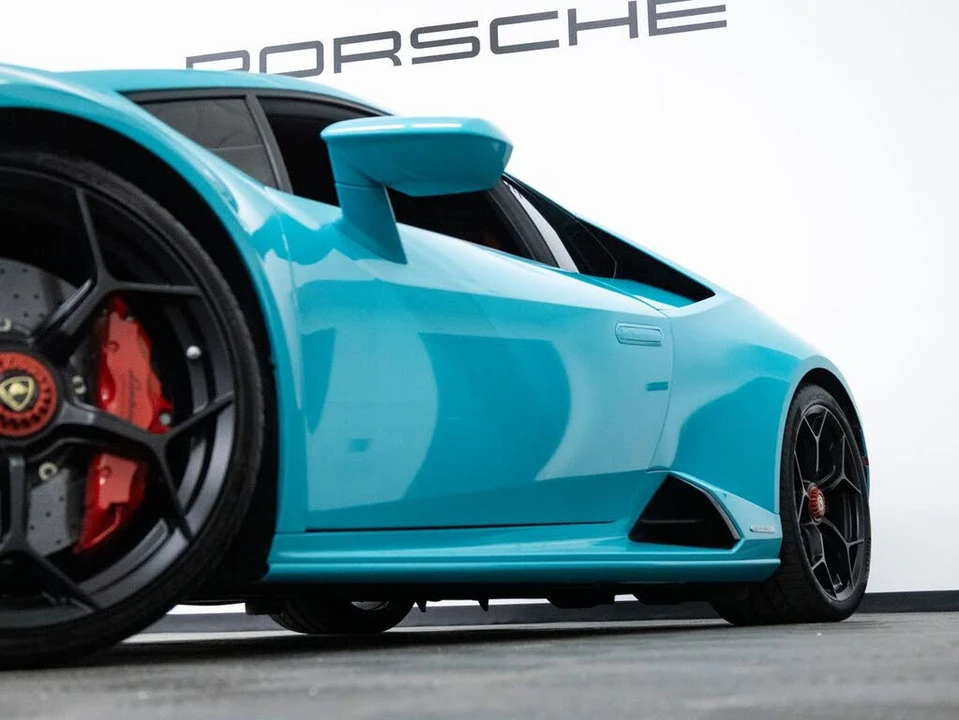 2020 Lamborghini Huracan - Image 13 of 31