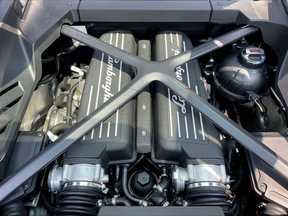 2020 Lamborghini Huracan LP610-2 EVO - Image 26 of 31