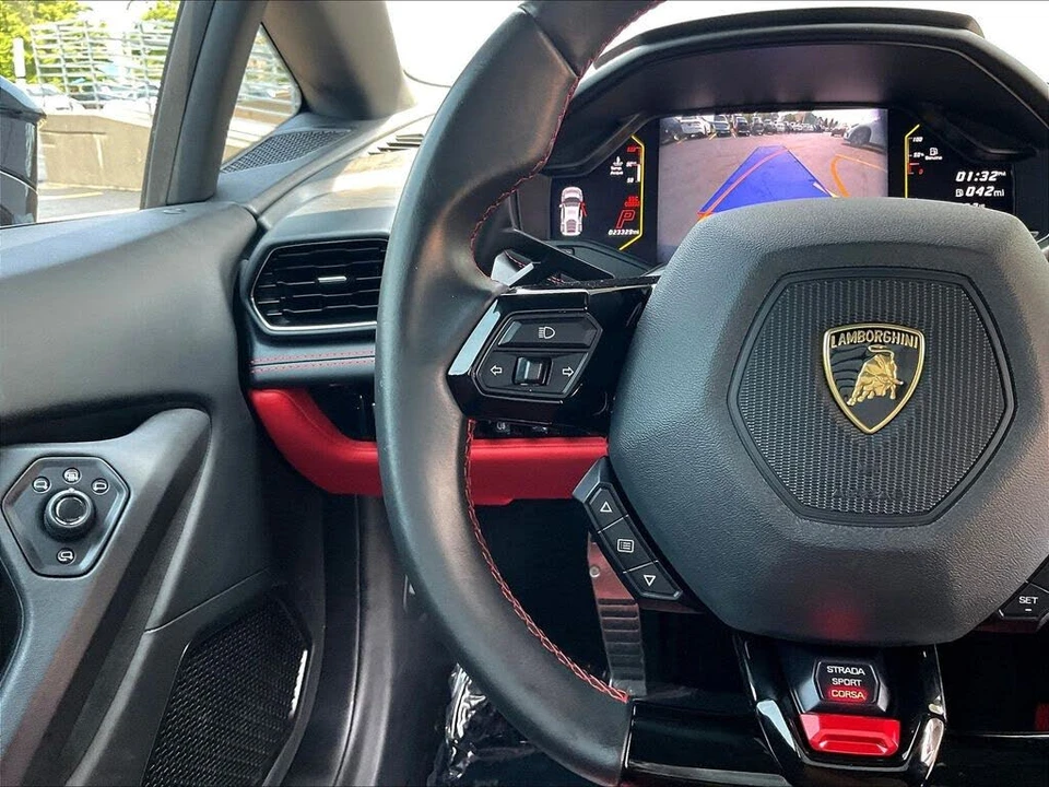 2020 Lamborghini Huracan LP610-2 EVO - Image 10 of 31
