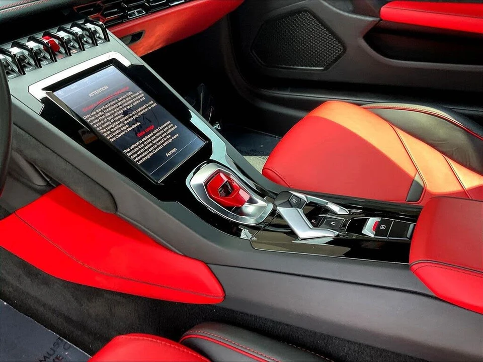 2020 Lamborghini Huracan LP610-2 EVO - Image 16 of 31