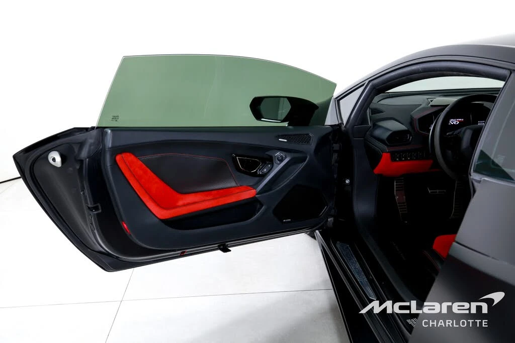 2020 Lamborghini Huracan - Image 10 of 29
