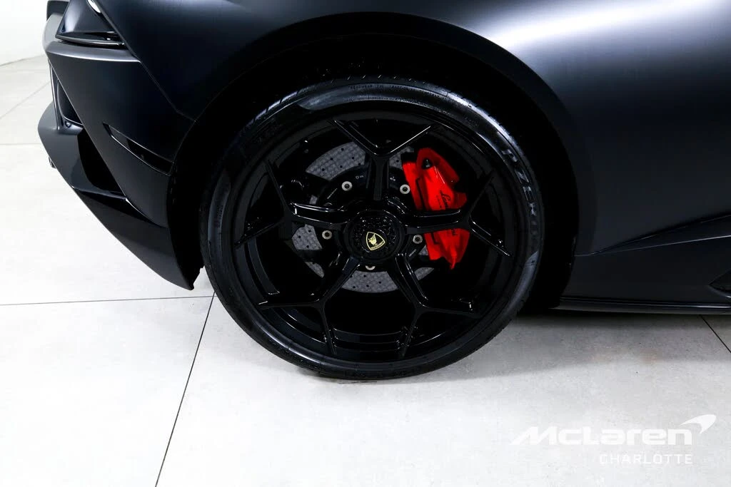 2020 Lamborghini Huracan - Image 24 of 29