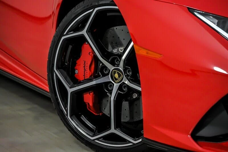 2020 Lamborghini Huracan - Image 4 of 31