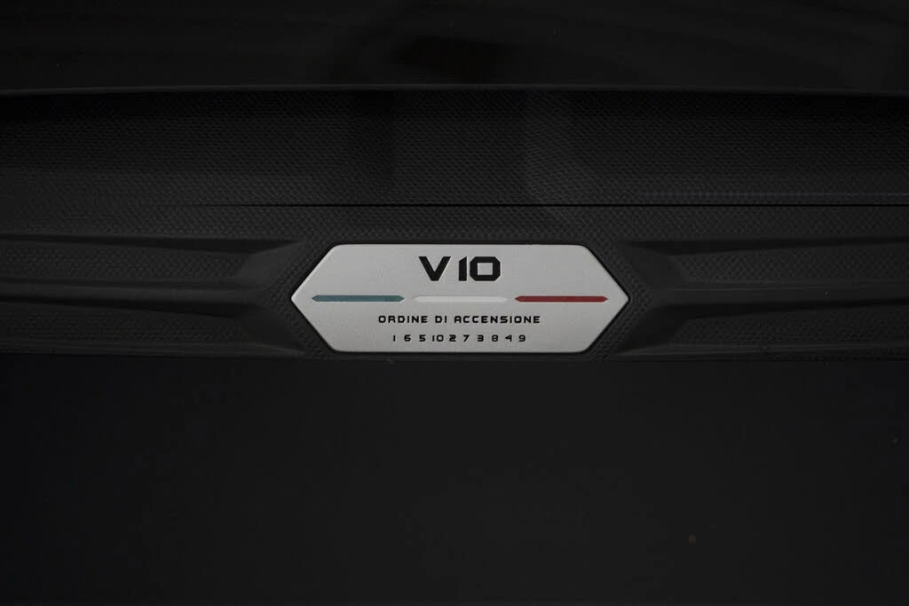 2020 Lamborghini Huracan - Image 16 of 31