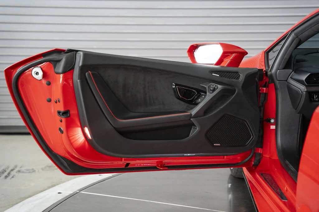 2020 Lamborghini Huracan - Image 21 of 31