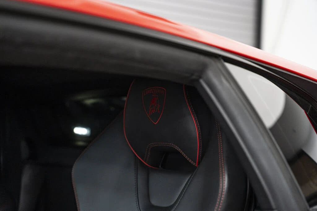 2020 Lamborghini Huracan - Image 28 of 31