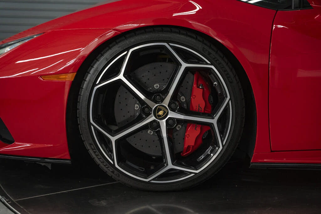 2020 Lamborghini Huracan - Image 19 of 31