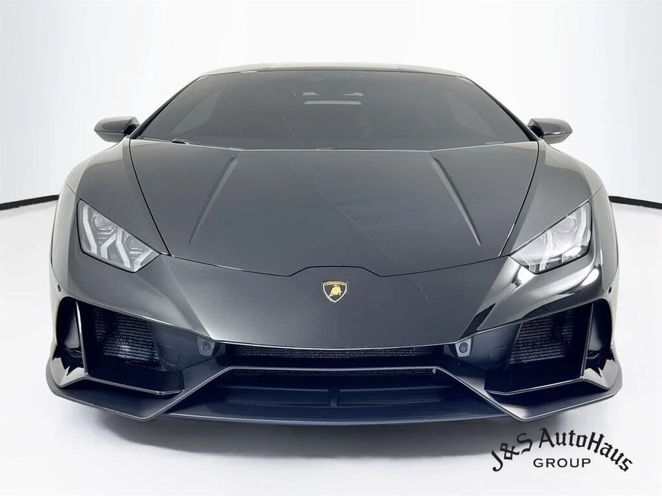 2020 Lamborghini Huracan - Image 2 of 31