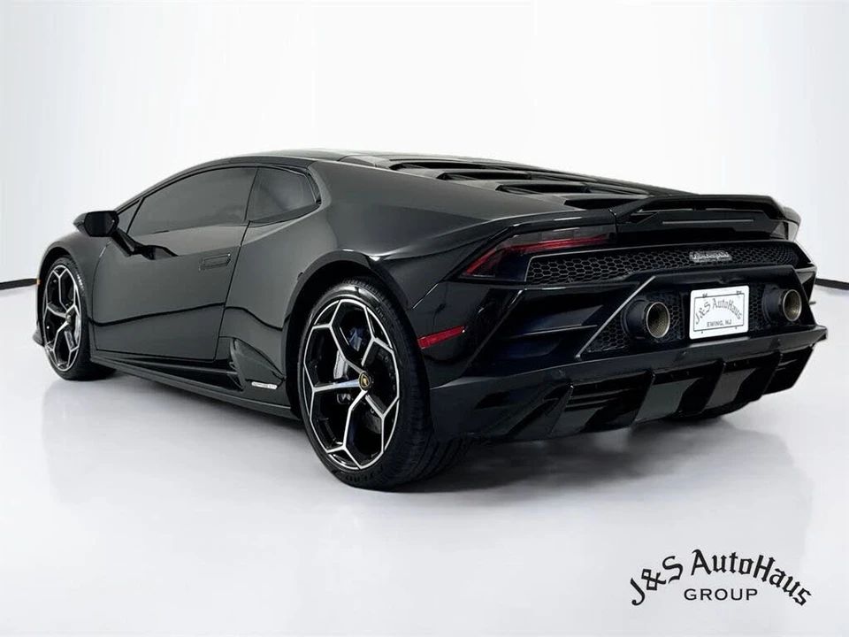 2020 Lamborghini Huracan - Image 5 of 31