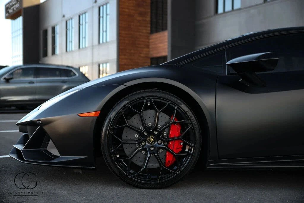 2020 Lamborghini Huracan - Image 9 of 31
