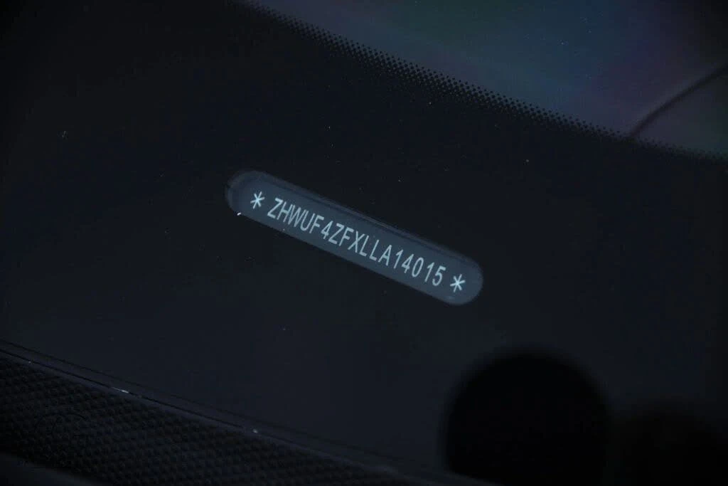 2020 Lamborghini Huracan - Image 8 of 31